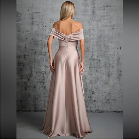 Luxe twist front off shoulder party formal wedding gown dress - Picture 16 of 16